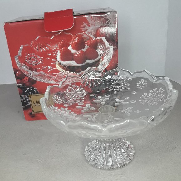 Glass Pedestal Mikasa Crystal Footed Cake Plate - Picture 7 of 12
